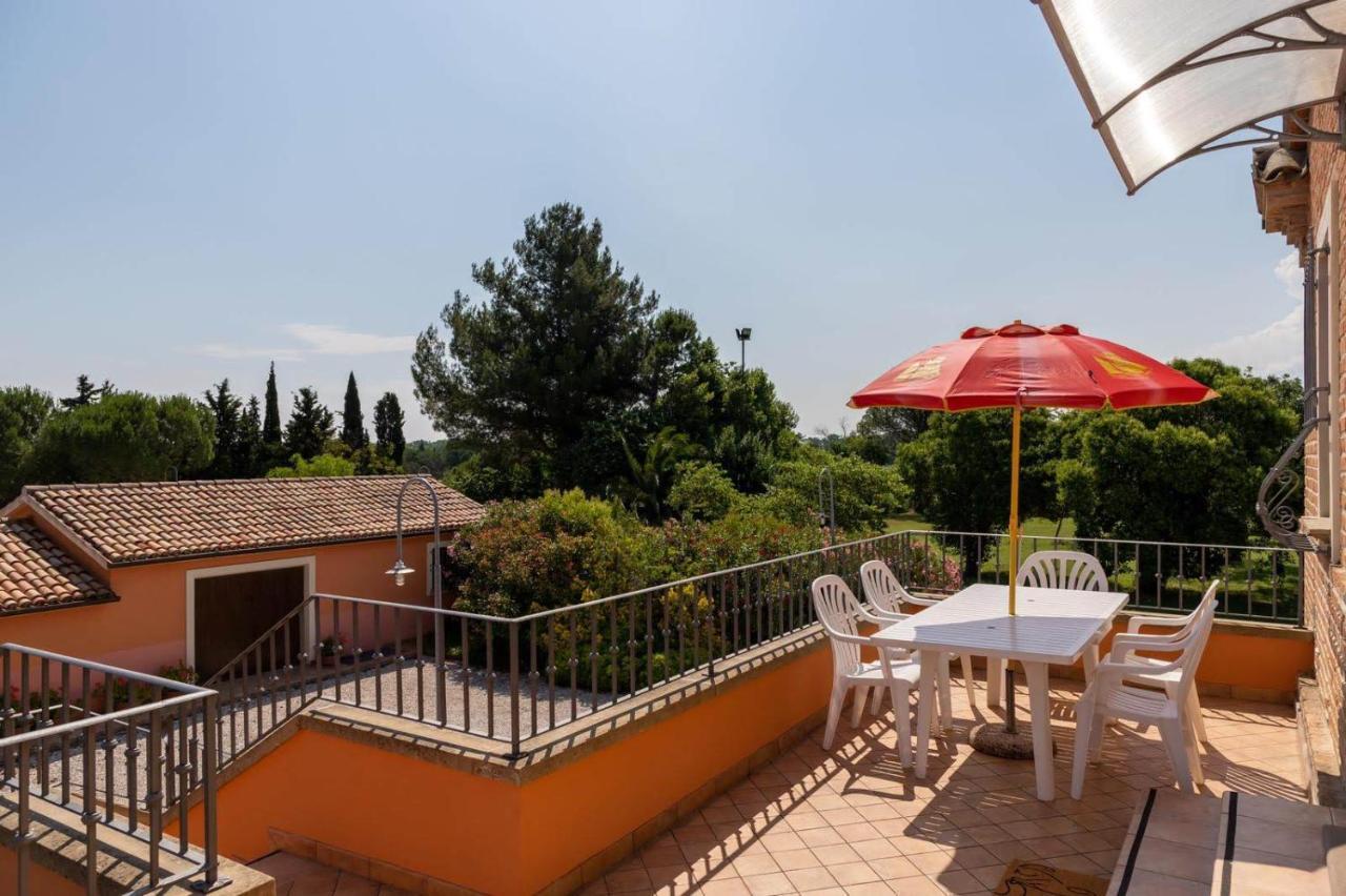 Villa Martina Fano Exteriér fotografie